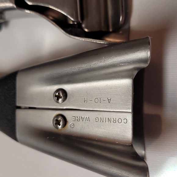 Vintage corningware A-10-H & lock on the pot detachable holder - Picture 2 of 4